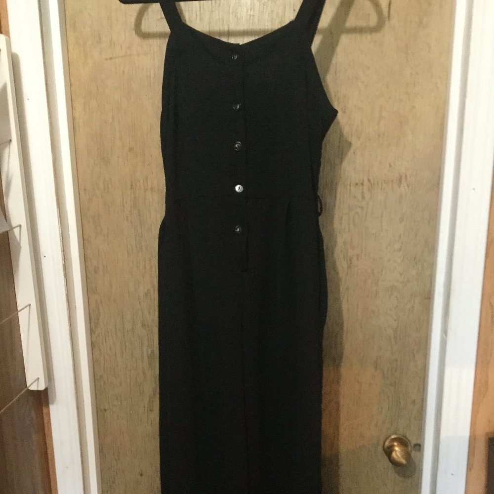 NWT  Monteau one piece jumpsuit in black size large has pockets